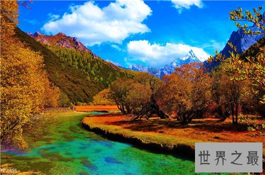 稻城亚丁机场怎么样，旅游胜地稻城亚丁为什么不能坐飞机