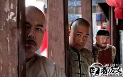 ​清朝名臣和珅一味搜刮财富 明抢暗夺