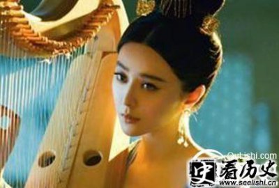 ​唐玄宗如此痴迷杨玉环为何不册封其为皇后？