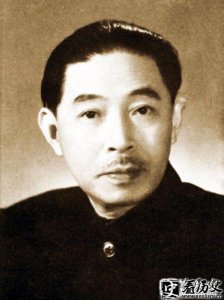 ​茅盾生平介绍 茅盾文学奖资料简介
