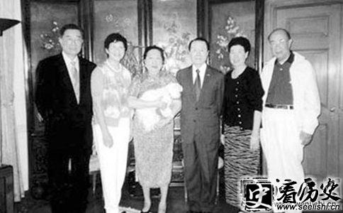 孔祥熙子女合照