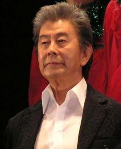 ​宇津井健个人资料