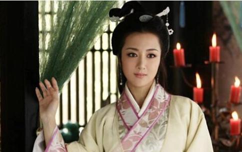三国最幸运的女子，十四岁被张飞抢来当老婆，后来更是被魏国厚待