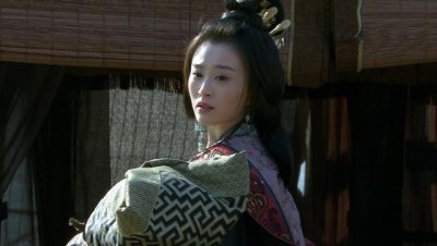 ​三国最幸运的女子，十四岁被张飞抢来当老婆，后来更是被魏国厚待