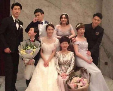 ​孙楠与前妻离婚再婚, 如今买红妹近照曝光, 被赞变美了