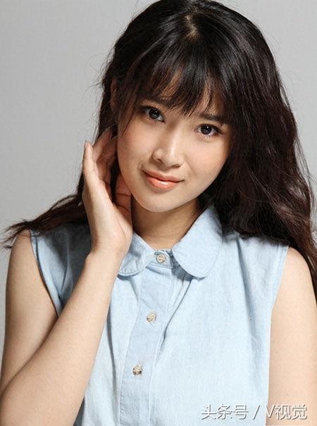 奚望继承了妈妈茹萍出众的外表，出演《最美的青春》《天下无毒》
