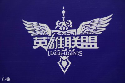 ​四位大神现场给“英雄联盟”配音，一开口就燃爆全场！