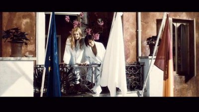 ​《Loving Stranger》，爱上一个陌生人