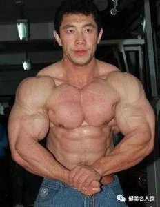 ​中国健美传奇-狮王：刘兴刚