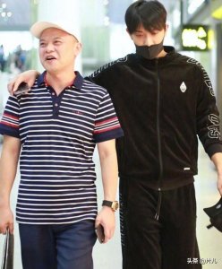 ​演员黄子韬父亲黄忠东去世，年仅52岁，曾被曝身价高达200亿