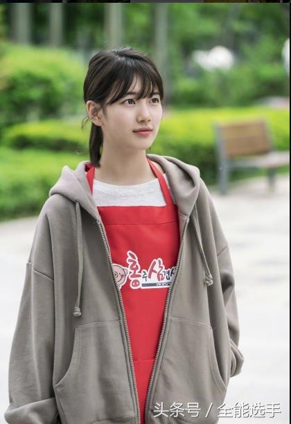 《当你沉睡时》剧中女主这么养眼，两点全在穿搭上面！