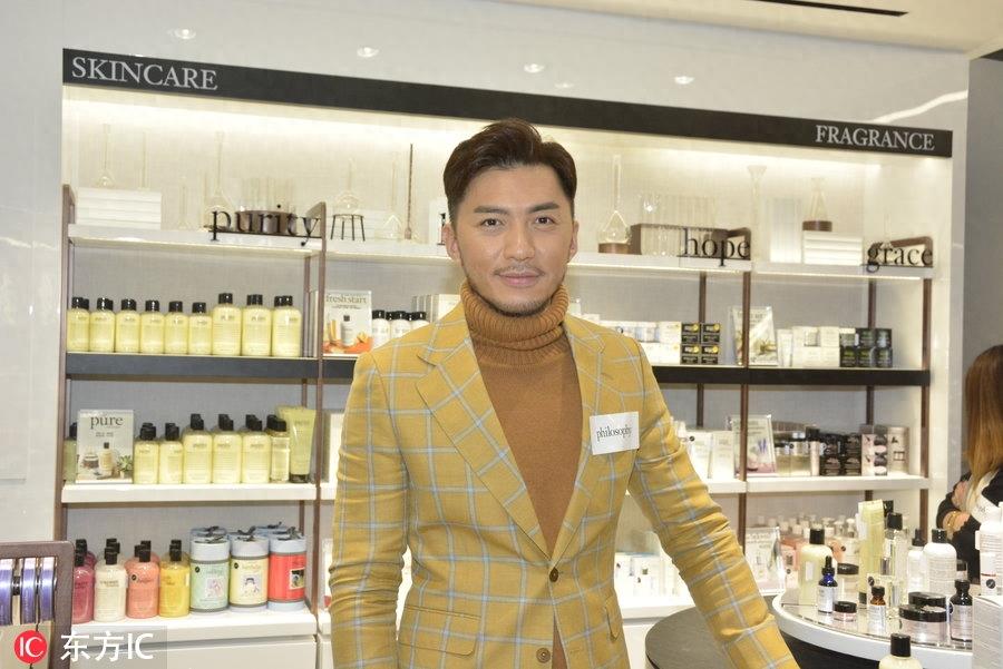 “天堂哥”袁伟豪为富二代女友拼命赚钱
