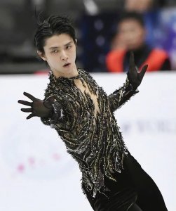 ​冰上王子羽生结弦壁纸