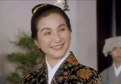 ​郑佩佩女儿官宣怀孕！42岁做高龄产妇，妈妈曾被当豪门生产工具