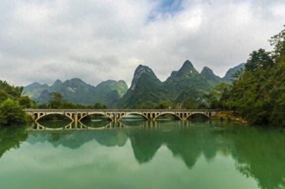 ​广西旅游必去的十个地方，美点看点颇多，精彩纷呈