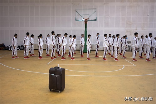 这所训练职业保镖的私人学校，服务对象有马云、成龙、贝克汉姆等