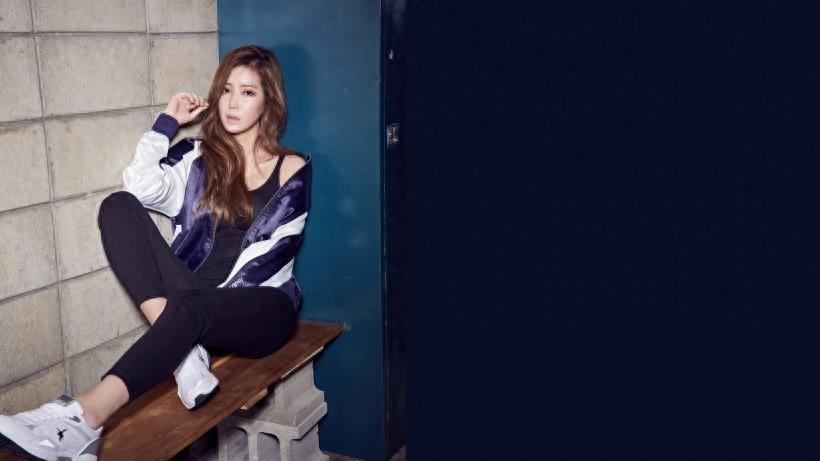 韩国美女明星林秀香