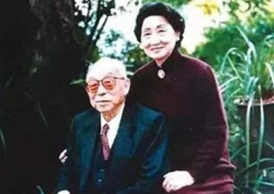 ​张学良长孙张居信：斯坦福毕业努力学中文，与郭松龄后人化解恩怨