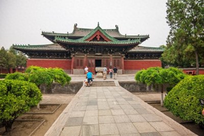 ​隆兴寺，国内规模较大保存完整的佛教寺院，中国十大名寺之一