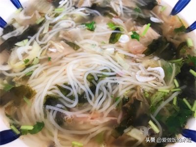 ​家庭自制朝鲜面，面条滑溜汤汁清爽味道鲜美，比外面卖的还好吃