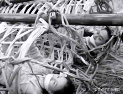 ​晚清酷刑老照片：不忍直视！专门为汉人设计，图6是骑木驴的女人
