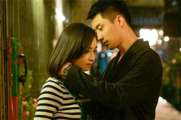 约会时女生不让牵手说明什么 约会怎么找机会和女孩牵手 约会时女生不让牵手说明什么 约会怎么找机会和女孩牵手