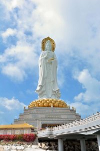 ​浙江普陀山的观音显灵，是什么原理所致？