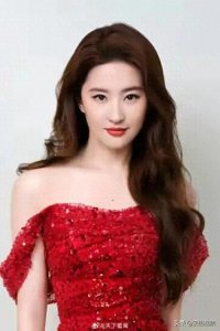 ​有一种“较量”叫刘亦菲和陈金飞，时隔8年后，两人棋局终被看破
