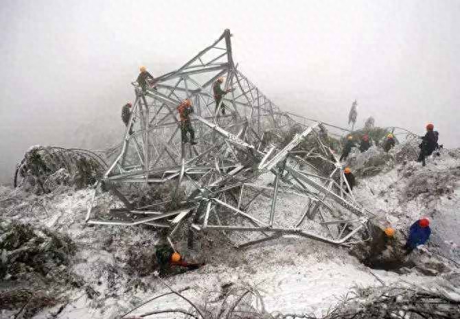 2008年南方雪灾，带你重回冰冻的记忆，那年你在哪？