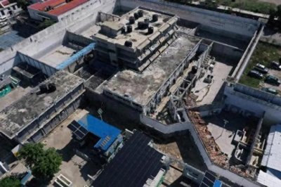 ​海地监狱遭帮派分子袭击，至少12人死亡，数千囚犯逃脱