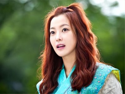 ​金喜善女儿长大堪称“整容”，曾经被嘲讽长得丑，如今美到认不出