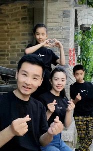 ​从黑土地到星光大道：一个农民儿子的逆袭之路