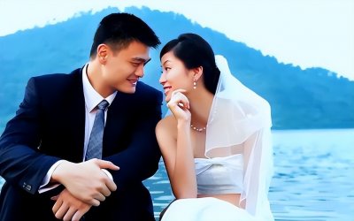 ​姚明妻子叶莉近况：41岁依旧气质十足，女儿身高1米8，拒绝二胎