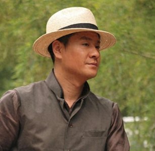 ​演员连奕名：为娶杨若兮，抛妻弃女净身出户，前妻红了，他糊了