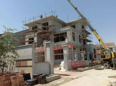 ​农村自建房全面“喊停”，翻建、扩建都不允许，是真是假？