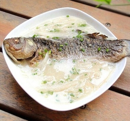 各式各样的鱼汤做法，又鲜又美味