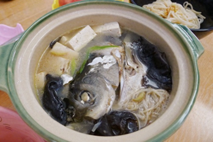 各式各样的鱼汤做法，又鲜又美味