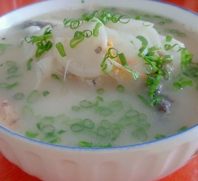 各式各样的鱼汤做法，又鲜又美味