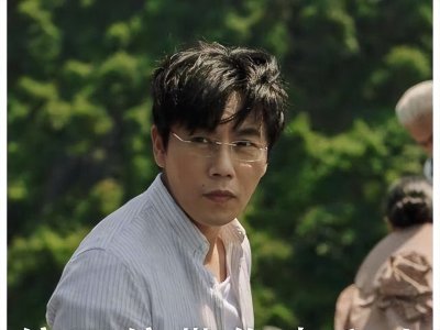 ​秦昊整容前后差别大，怪不得女儿是单眼皮，网友直呼没认出来