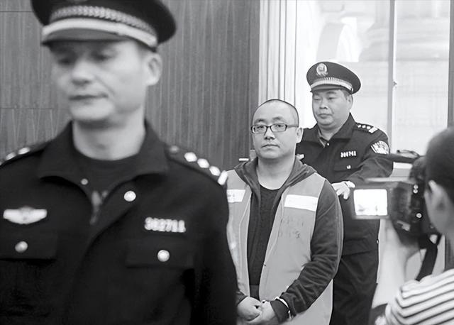 江西男子因矛盾砍死三人（94年江西男子砍死两人）(14)
