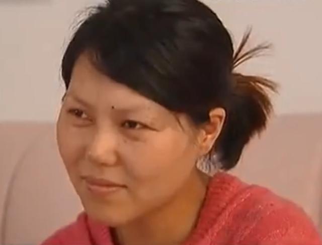 失散多年的姐妹20年后相遇（夫妻俩认下一义女）(4)