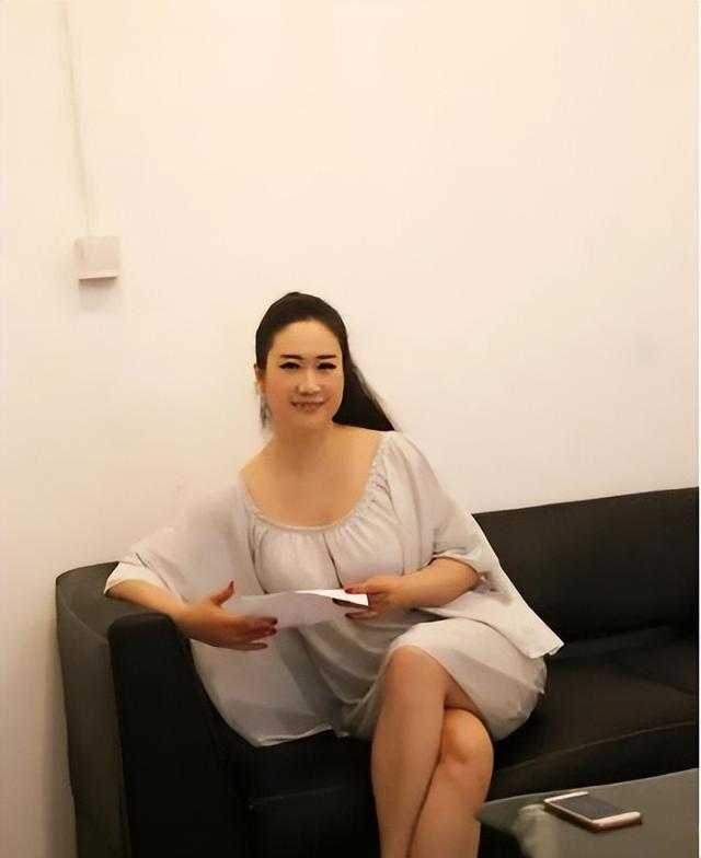 43岁芙蓉姐姐近况曝光成千万富婆（44岁芙蓉姐姐近况）(28)