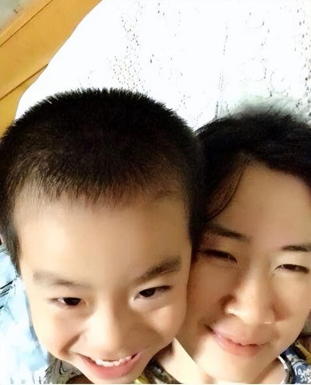 43岁芙蓉姐姐近况曝光成千万富婆（44岁芙蓉姐姐近况）(4)