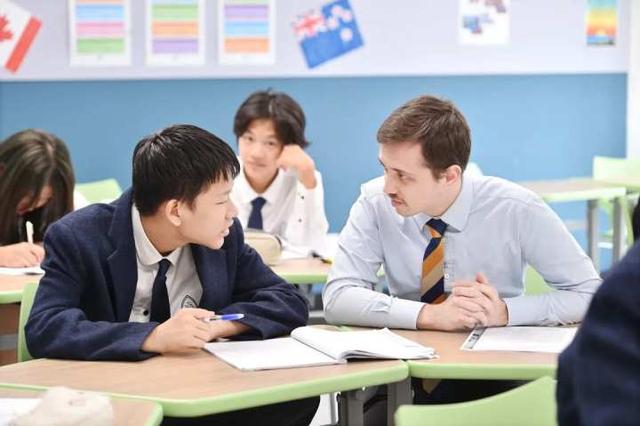 学费最高的贵族学校（走读生纷纷转住校）(9)