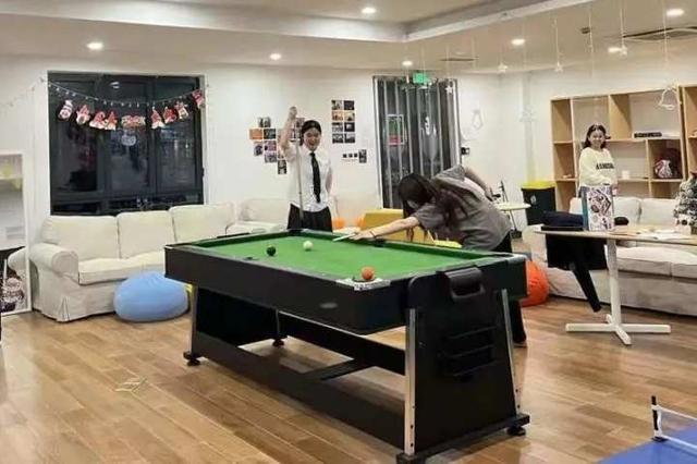学费最高的贵族学校（走读生纷纷转住校）(35)