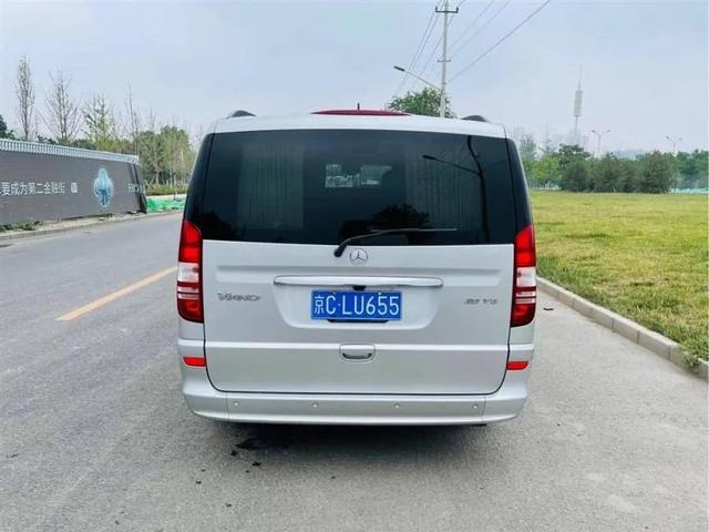 11款奔驰唯雅诺改装房车（改装房车的好底子奔驰维亚诺）(26)