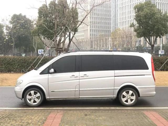 11款奔驰唯雅诺改装房车（改装房车的好底子奔驰维亚诺）(28)