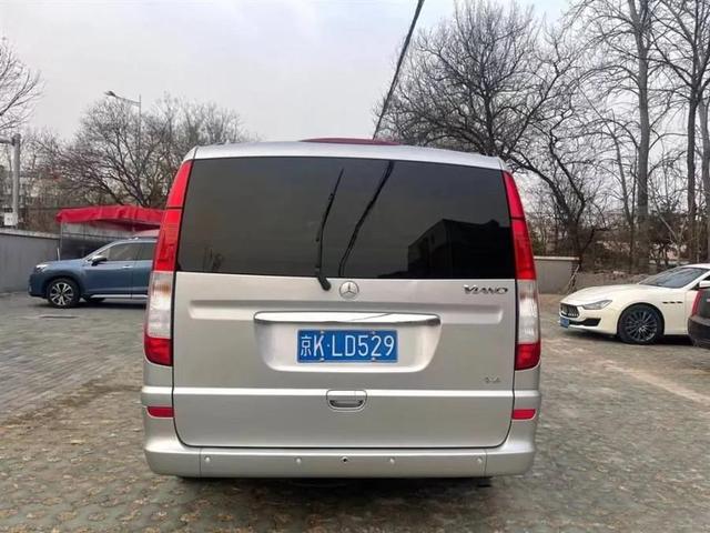 11款奔驰唯雅诺改装房车（改装房车的好底子奔驰维亚诺）(5)