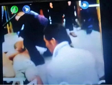 ​城管与瓜农激烈冲突！城管被瓜农反杀，律师揭露
