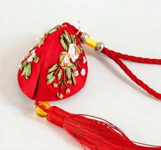 ​有钱难买五月五日旱，六月连阴吃饱饭